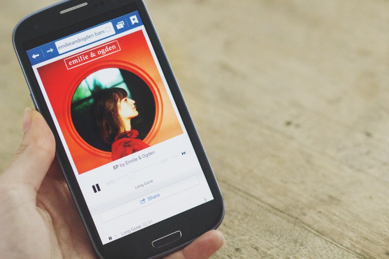 emilie-ogden-le-fil-rouge-01