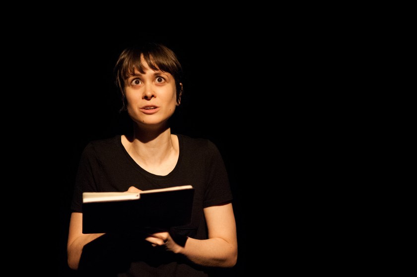 théâtre, j'suis jamais malade en été, sclérose en plaques, maladie, douleur, le fil rouge lit, texte, écriture, dramatique, humour, entrevue, Patricia, Patricia Rivas, Les livres qui font du bien, dramaturgie, création, inspiration