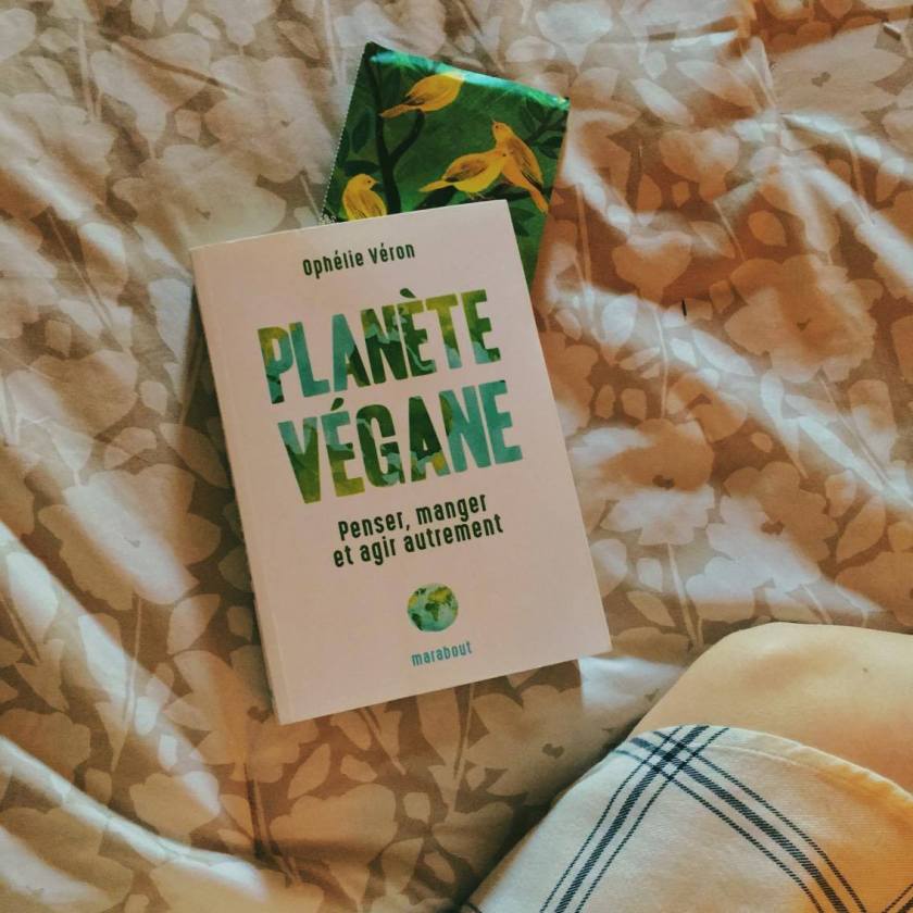 Ophélie Véron, Édition Marabout, Planète végane, penser manger et agir autrement, vésanisme, végétarienne, santé, environnement, éthique, véganisme, le fil rouge lit, essai, #lefilrougelit, essai sur le véganisme