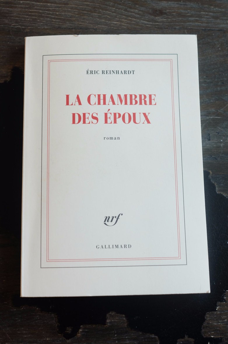 Le fil rouge le fil rouge lit bibliothérapie littérature lecture livres les livres qui font du bien éric reinhardt La chambre des époux rentrée littéraire littérature française