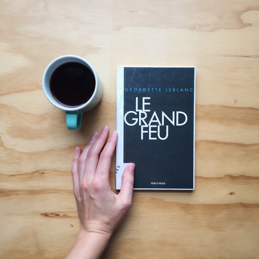 le fil rouge, le fil rouge lit, littérature, lecture, livres, le grand feu, Georgette LeBlanc, poésie, littérature acadienne, Baie Sainte-Marie, Éditions Perce-Neige, incendie