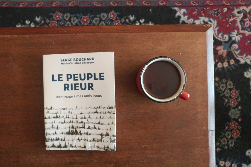 anthropologie, Serge Bouchard, Marie-Christine Lévesque, Éditions Lux, Le peuple rieur, Livre qui parle des Innus, essai, Mingan, le fil rouge, le fil rouge lit, livres qui font du bien, lecture, livres