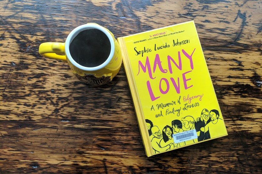 simon and schuster, livre, littérature, le fil rouge, le fil rouge lit, bibliothérapie, la littérature qui fait du bien, polyamour, many love, sophie lucido johnson, a memoir of polyamory and finding loves, essai