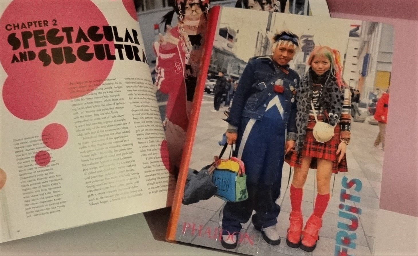 Le fil rouge livres lecture littérature étrangère Japon Fruits Shoichi Aoki mode photographie vêtements Tokyo Harajuku