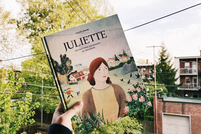 Le fil rouge; le fil rouge lit; bibliothérapie; littérature; lecture; livres; les livres qui font du bien; bande dessinée; BD; roman graphique; Juliette les fantômes reviennent au printemps; Camille Jourdy; Actes Sud BD; famille; chronique familiale