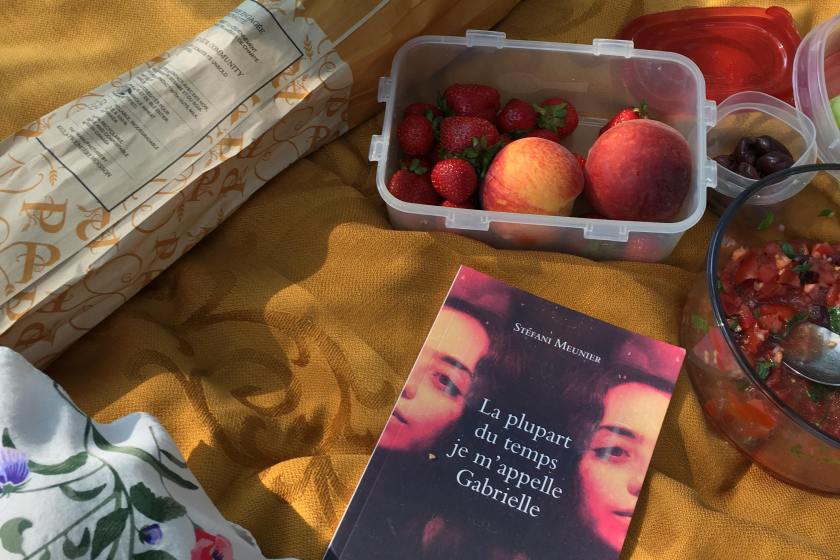 Le fil rouge lit, bibliothérapie, les livres qui font du bien, la plupart du temps on m'appelle Gabrielle, Stefanie Meunier, Lémeac, éditions, littérature québécoise, club de lecture le fil rouge, résilience, amitié,