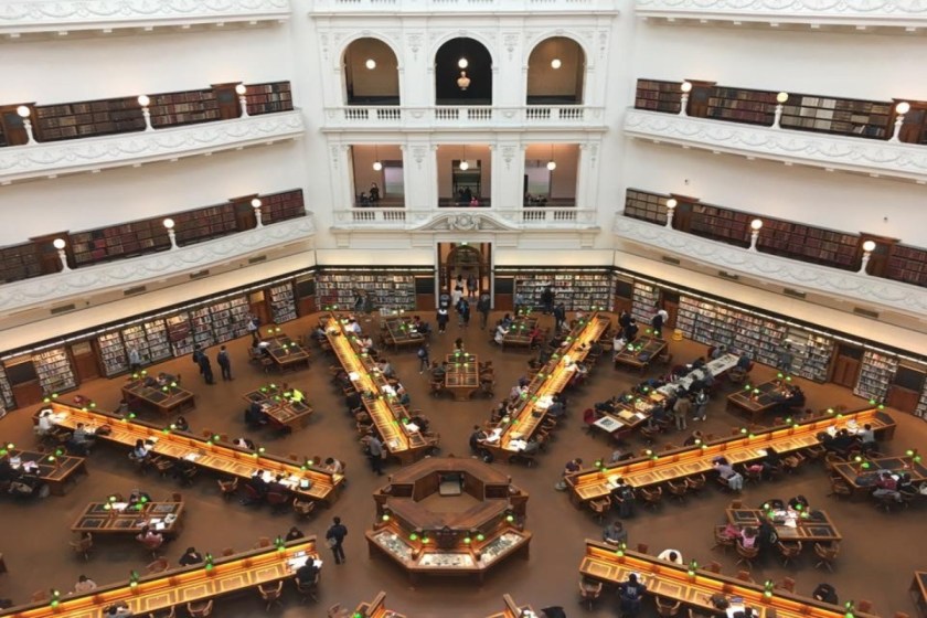 les bibliothèques en voyage, les bibliothèques à travers le monde, voyage, visiter une bibliothèque, le fil rouge, le fil rouge lit, bibliothérapie, lecture, les livres qui font du bien, les bibliothèques: arrêt obligé en voyage